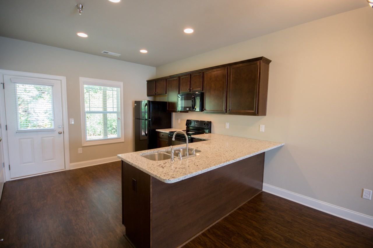 232 Epps Bridge Rd #13F - Photo 5 of 16