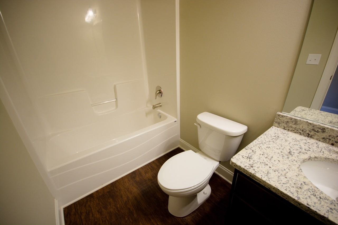 232 Epps Bridge Rd #13F - Photo 3 of 16