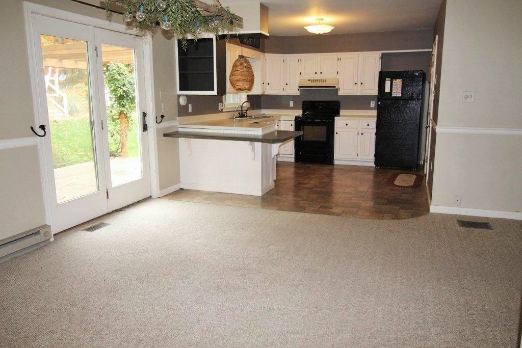 5481 Shady Ln - Photo 2 of 16