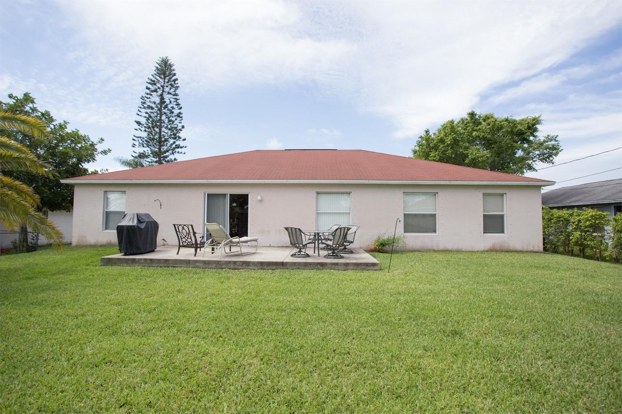 301 Se 1st St - Photo 7 of 50