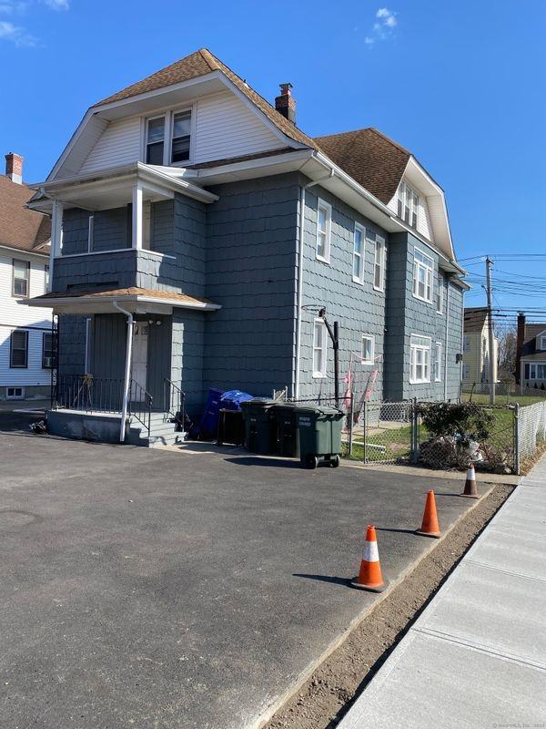 452 Summit St, Bridgeport, CT 06606 2 Bedroom Apartment for Rent