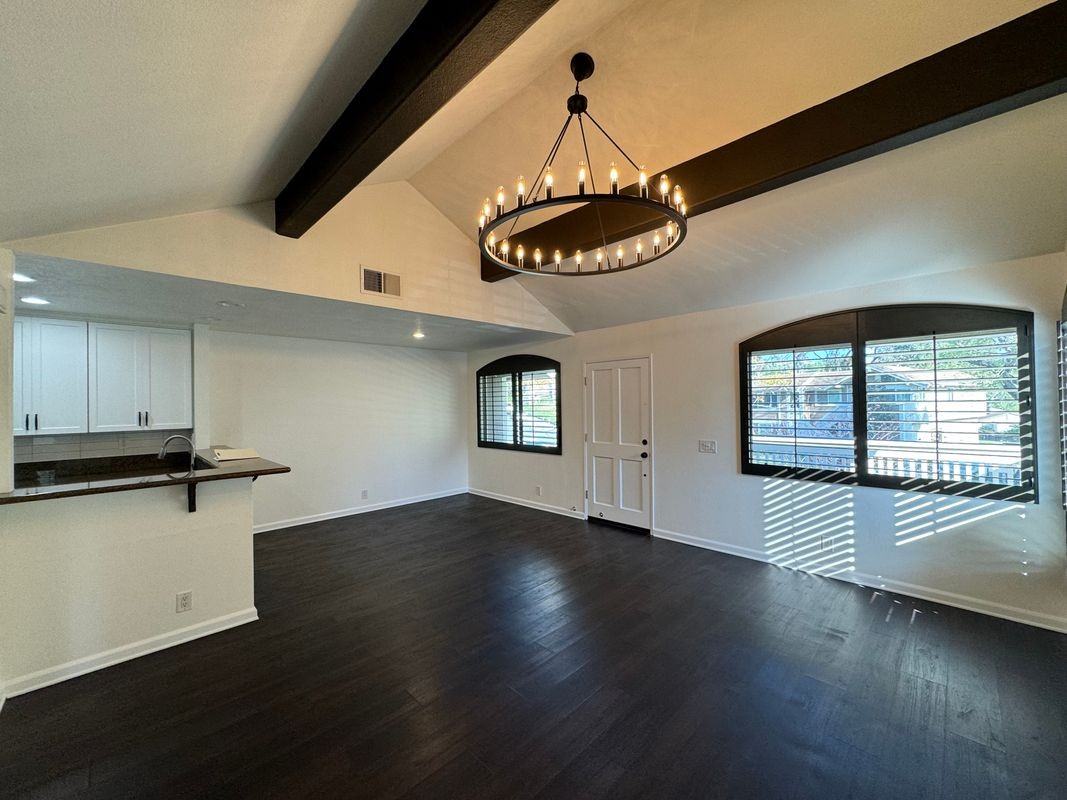 26191 Hillsford Pl - Photo 3 of 13