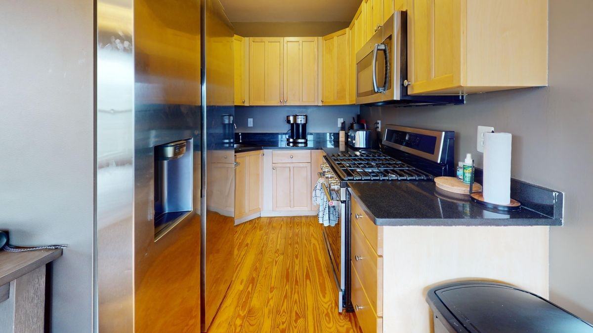 101 Grand View St ##3 - Photo 3 of 7