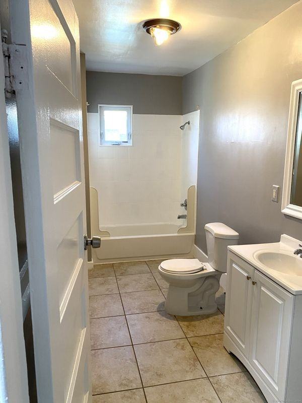 119 Sherwood Ave - Photo 2 of 11