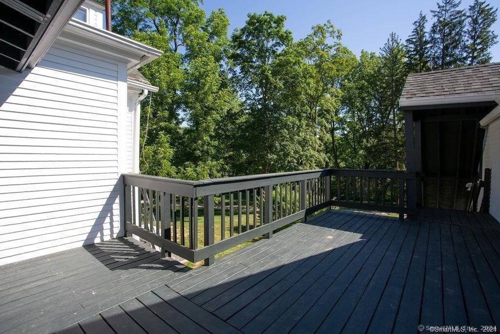 185 Main St ##E - Photo 2 of 19