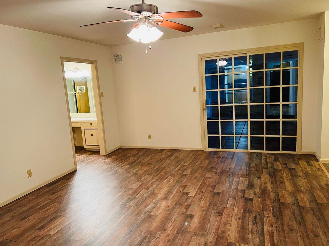 706 Golfcrest Dr - Photo 2 of 16