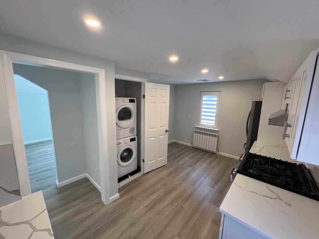 35 Macarthur Ave - Photo 2 of 12