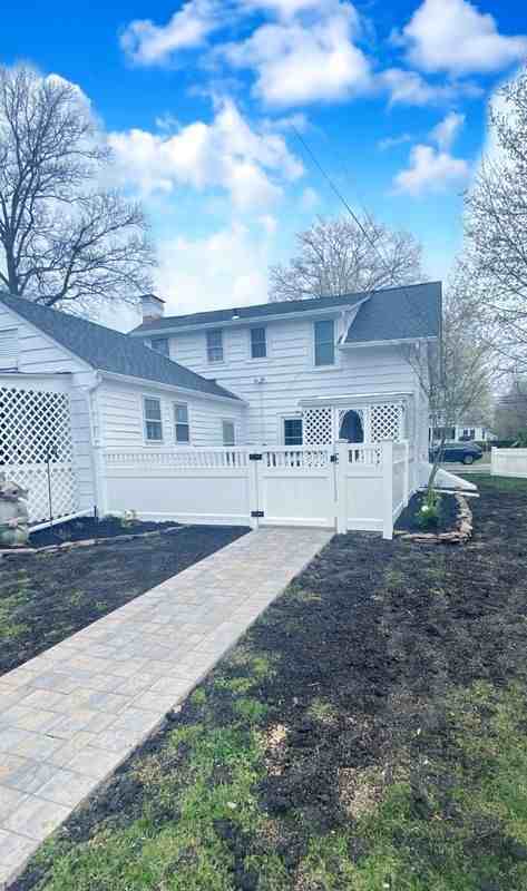 54 Broadway - Photo 2 of 14