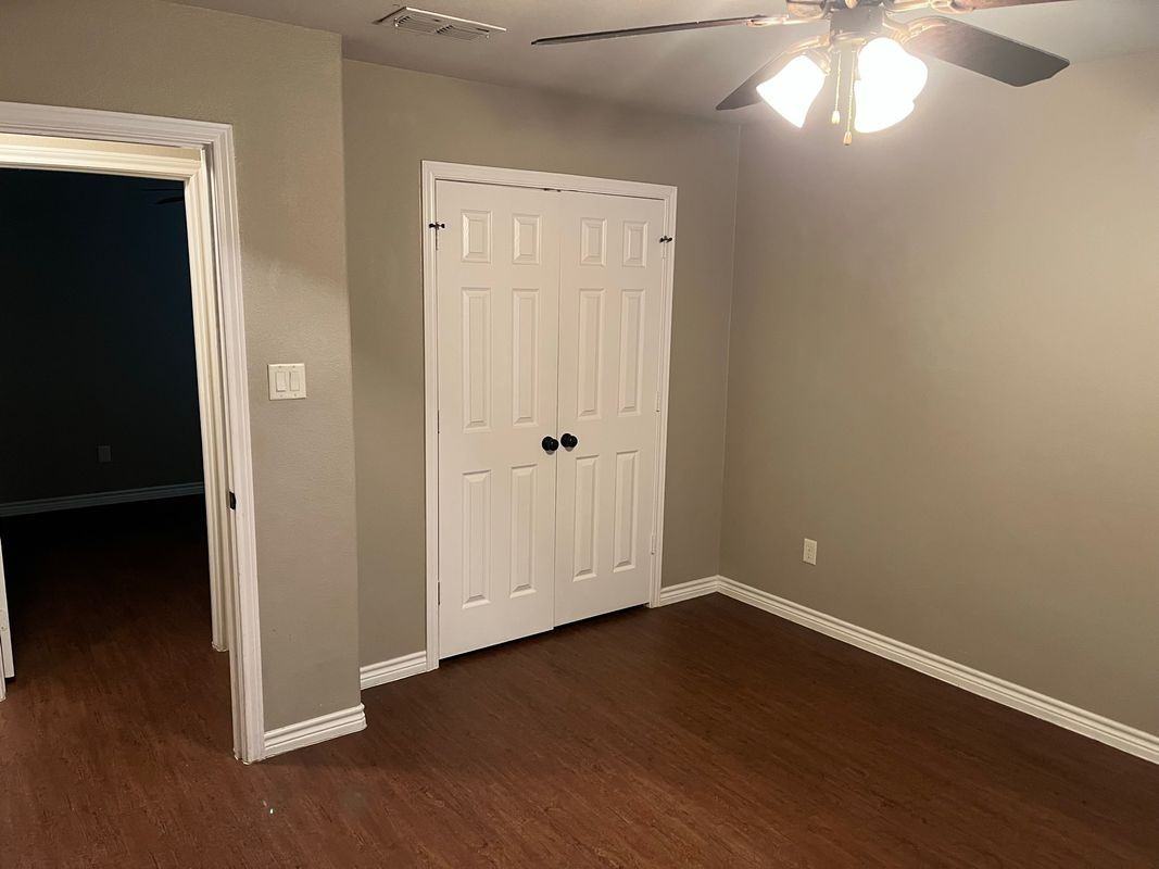 167 Oakview Ct - Photo 4 of 13