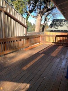 2562 Oak Dr - Photo 3 of 7