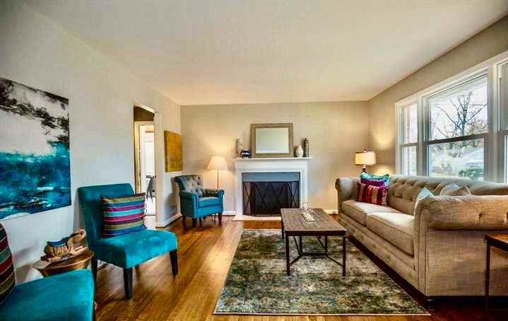 5900 Natasha Dr - Photo 3 of 25