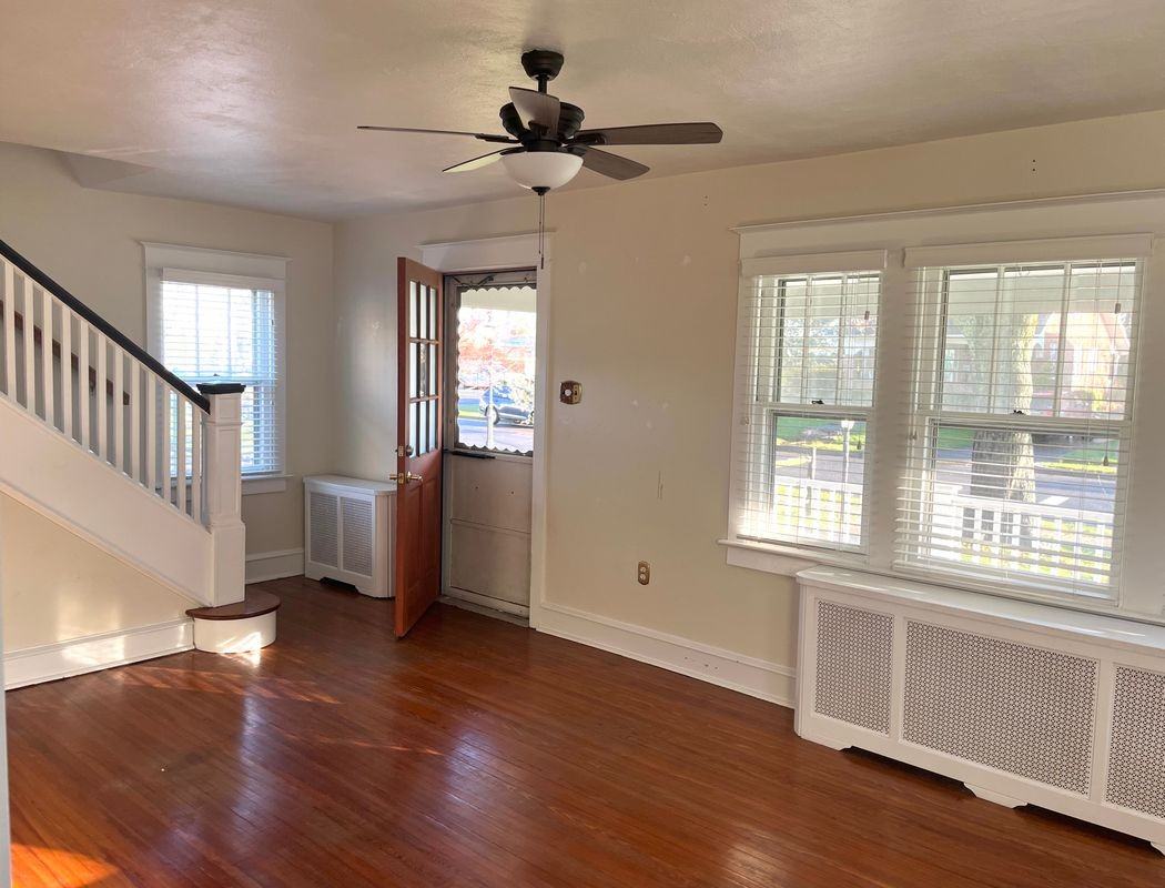 18 Mercer Ave - Photo 2 of 10
