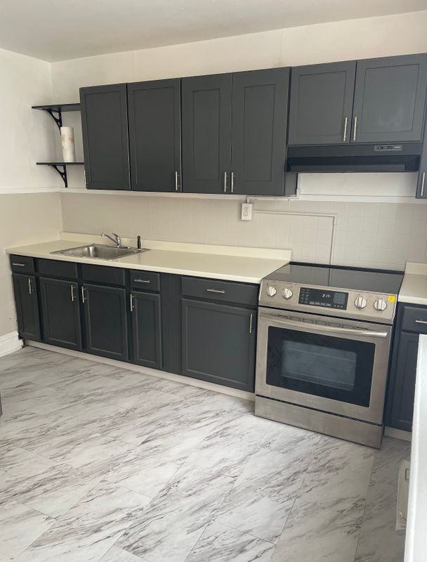 7025 Georgian Rd - Photo 3 of 9