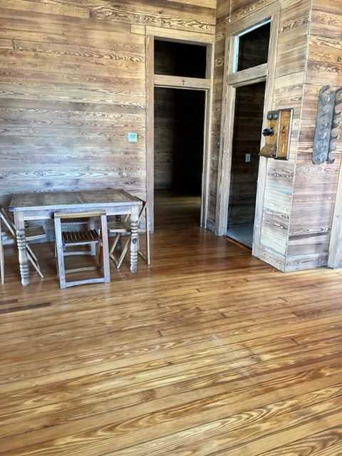 303 E 20th Ave - Photo 3 of 15