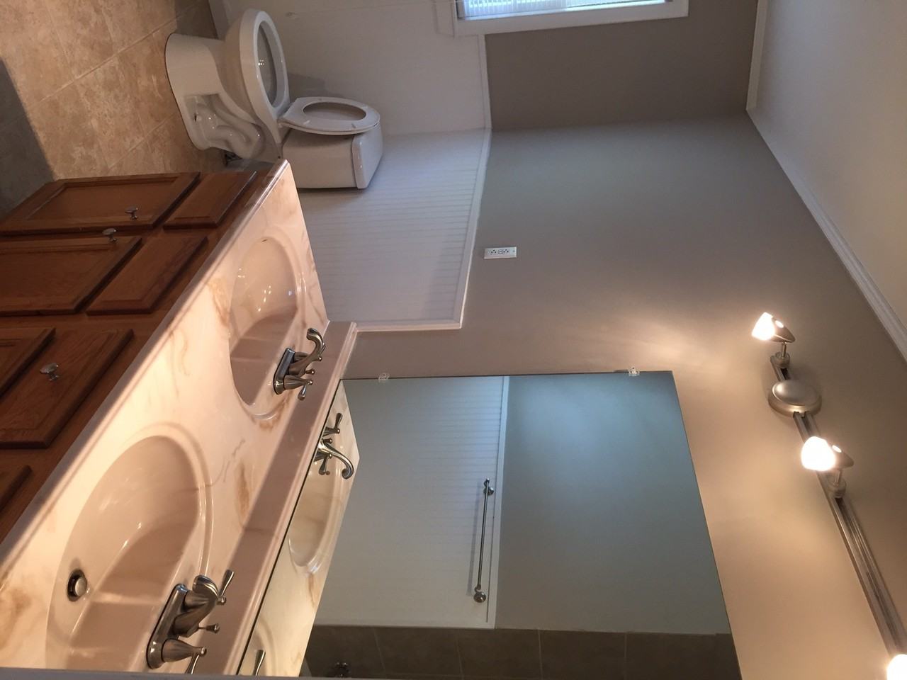 743 Old Walton Rd - Photo 2 of 5