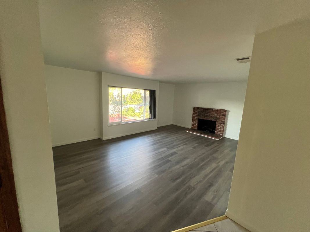 24033 Powell Pl - Photo 3 of 9