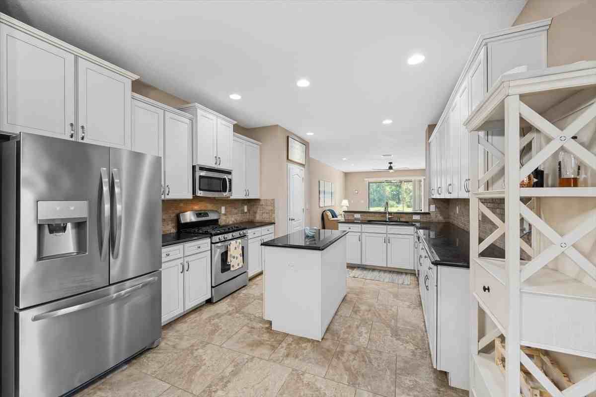 104 Caladium Ct - Photo 3 of 25