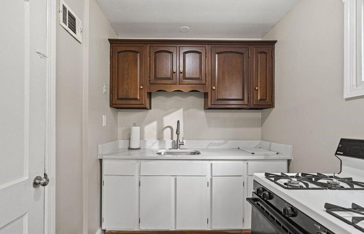 7411 Columbia Ave - Photo 3 of 15