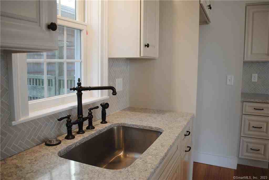 19 Water St - Photo 2 of 18