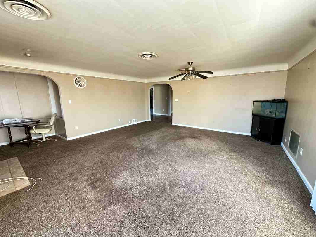 787 Southfield Rd - Photo 2 of 16