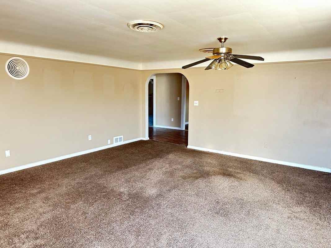 787 Southfield Rd - Photo 3 of 16