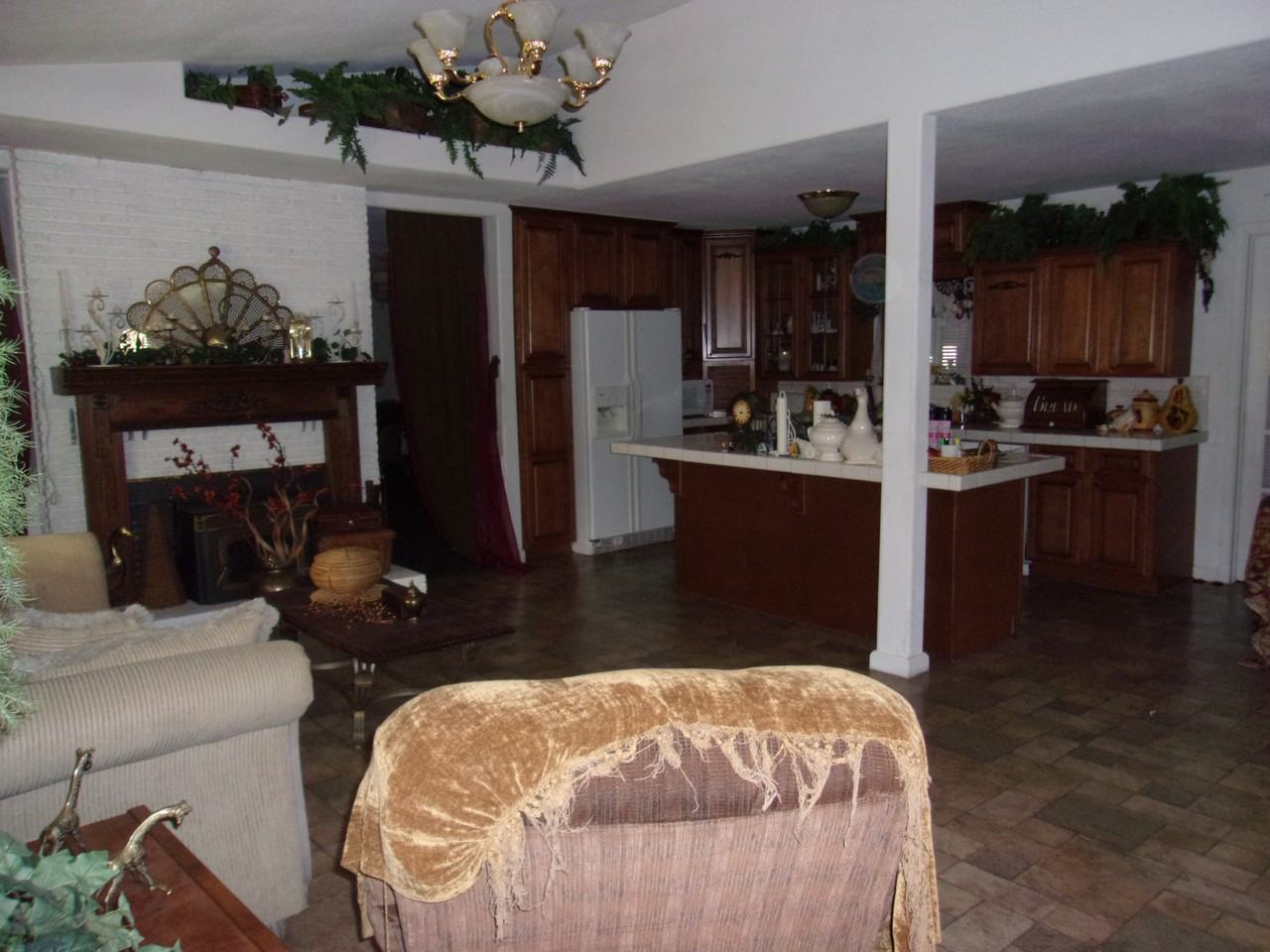15120 Woodside Dr - Photo 2 of 19