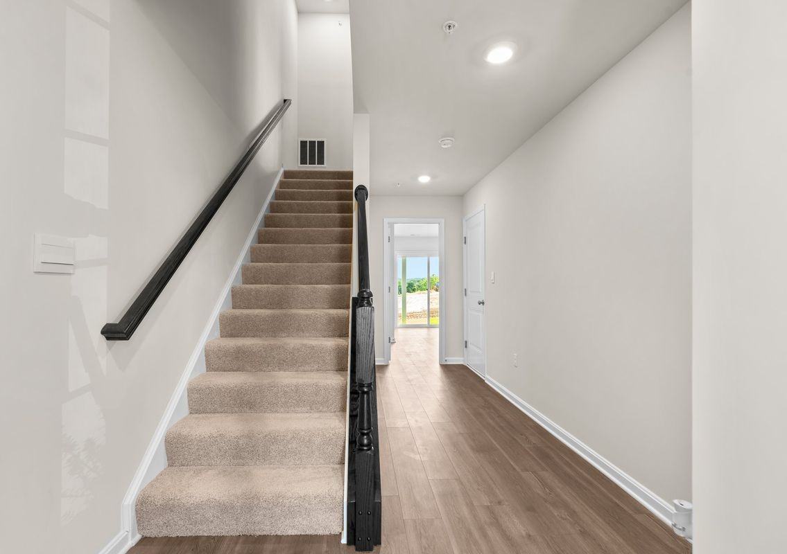 4926 Arcola Rd - Photo 2 of 25