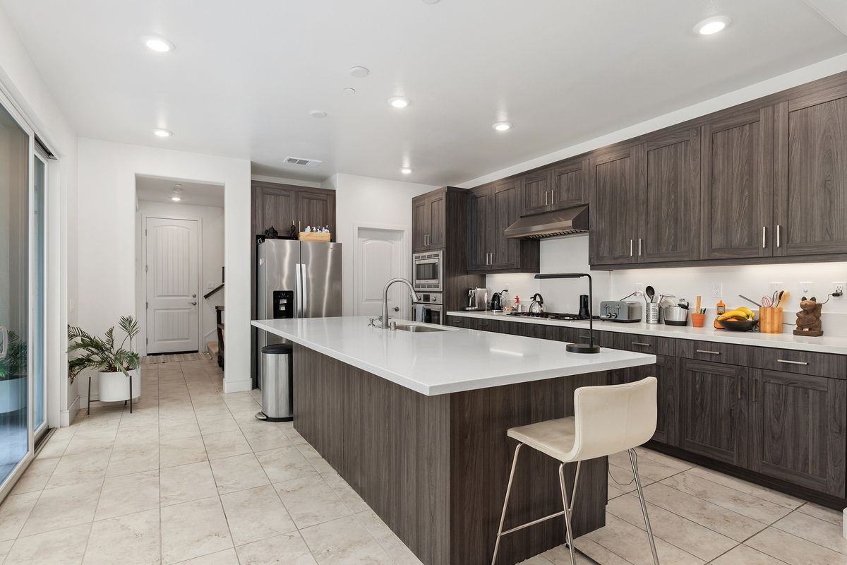 6640 Solterra Vista Pkwy - Photo 7 of 25