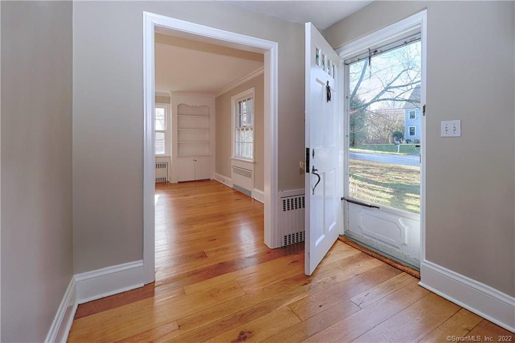 16 Bayberry Rd - Photo 2 of 20