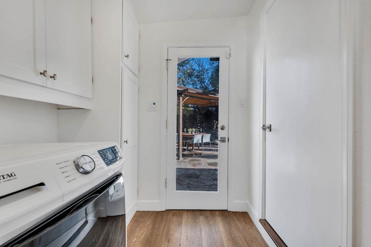 5338 Campo Rd - Photo 7 of 24