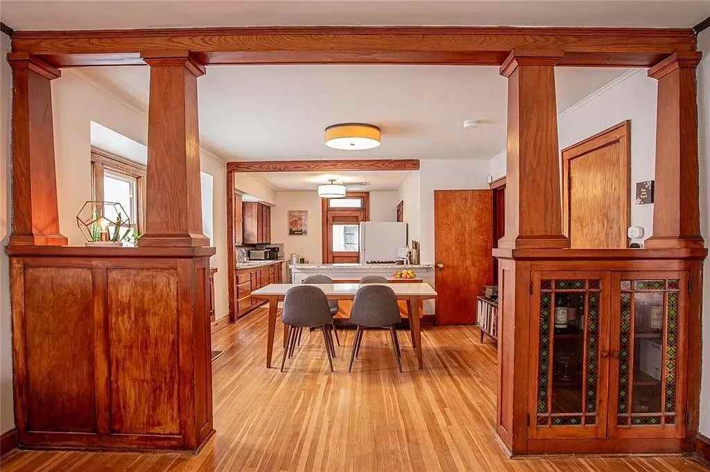340 N Brighton Ave - Photo 3 of 6