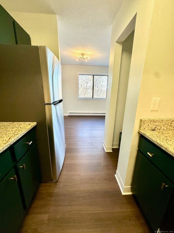 20 Pineview Dr ##20d - Photo 2 of 12