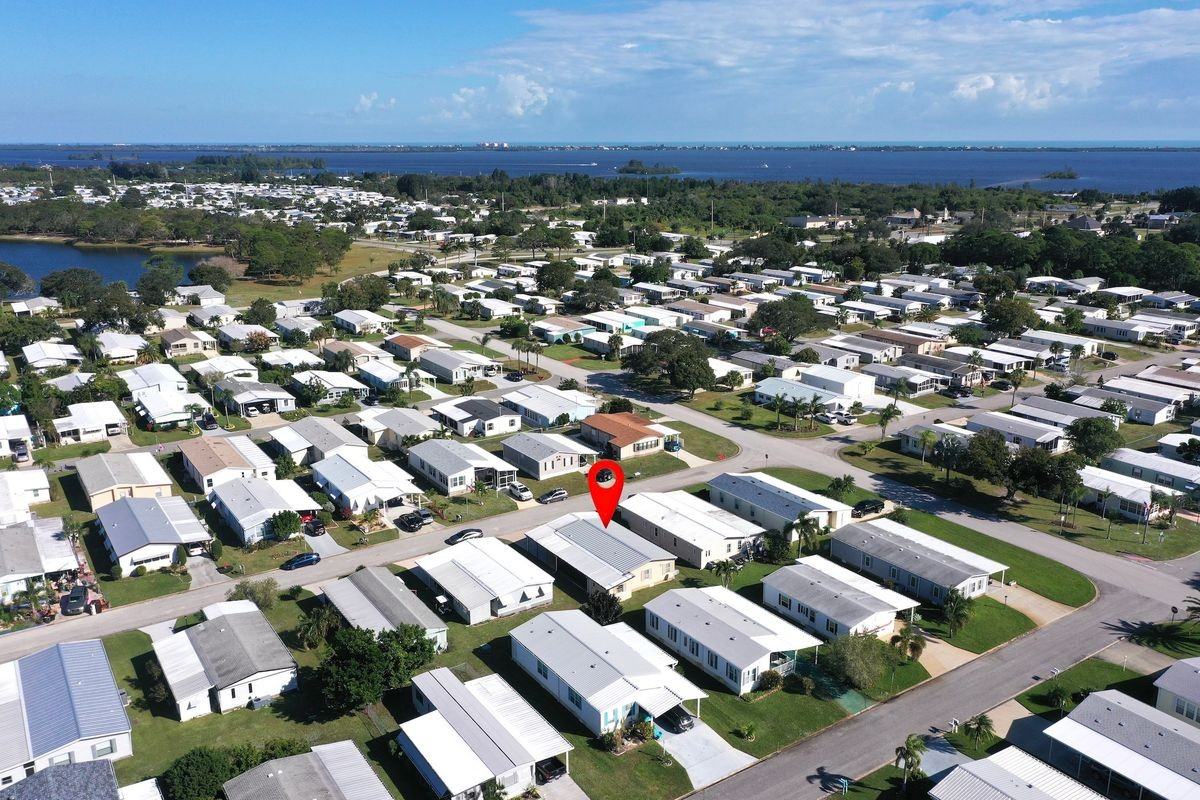 505 Puffin Dr - Photo 2 of 16