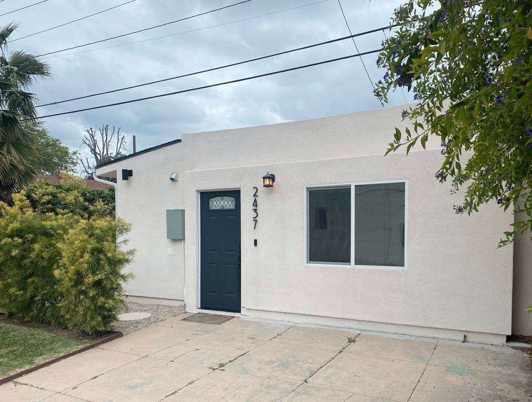 2437 E Villa St - Photo 2 of 11