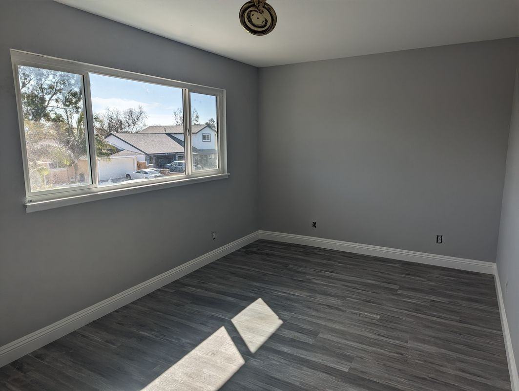 4451 Clover Dr - Photo 3 of 13