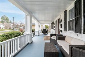 featured image of 1699 Boulevard
