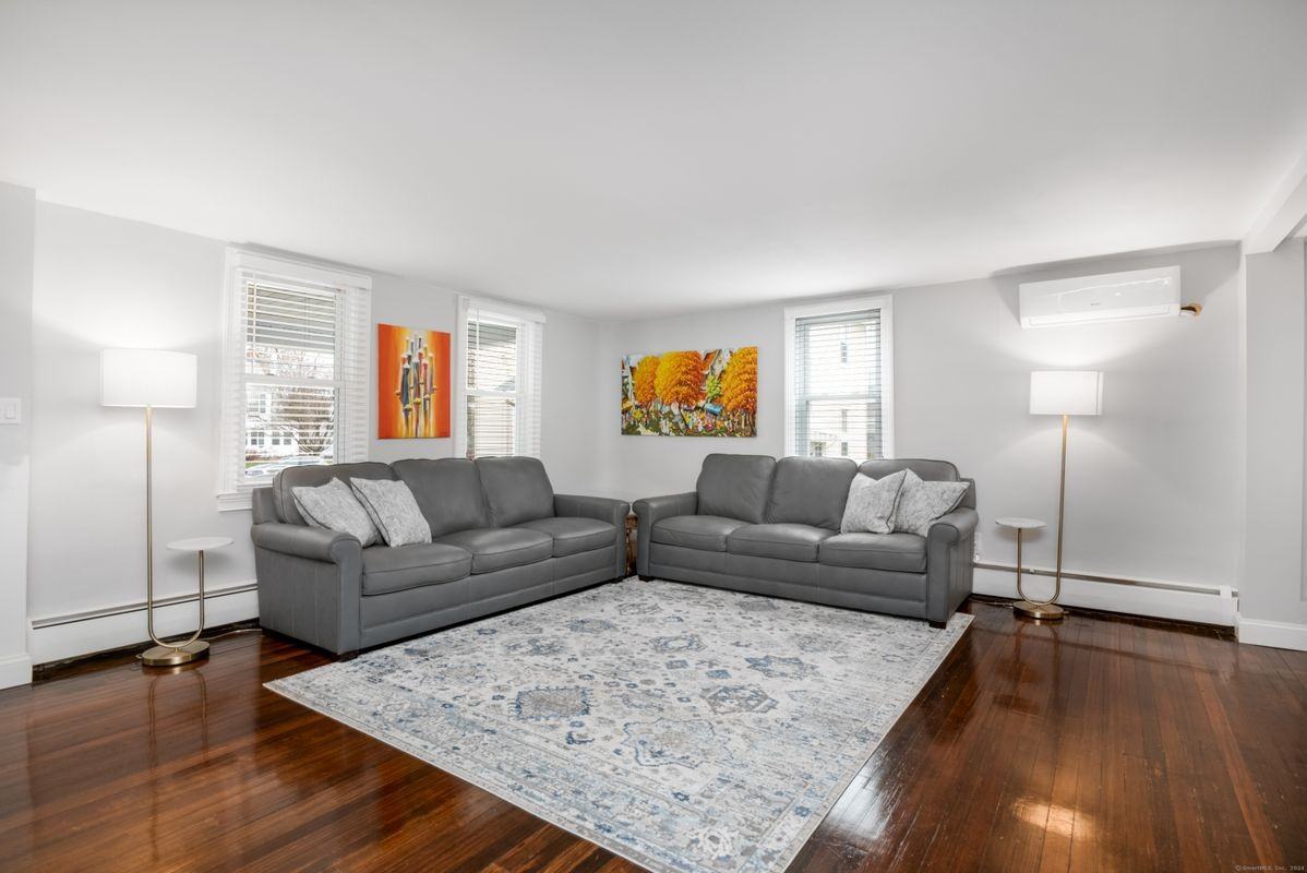 1699 Boulevard - Photo 4 of 25