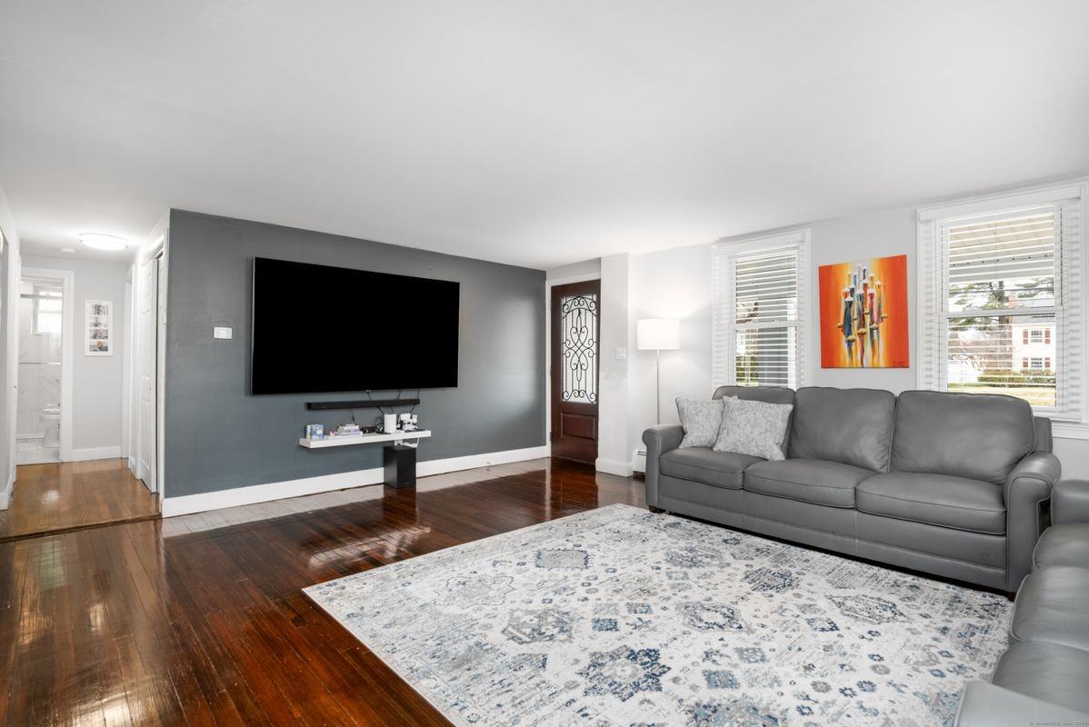 1699 Boulevard - Photo 5 of 25