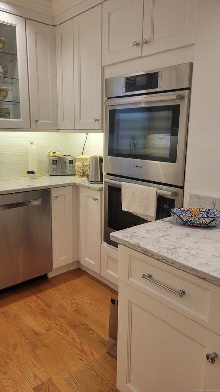 32 Edgewater Commons Ln - Photo 3 of 13