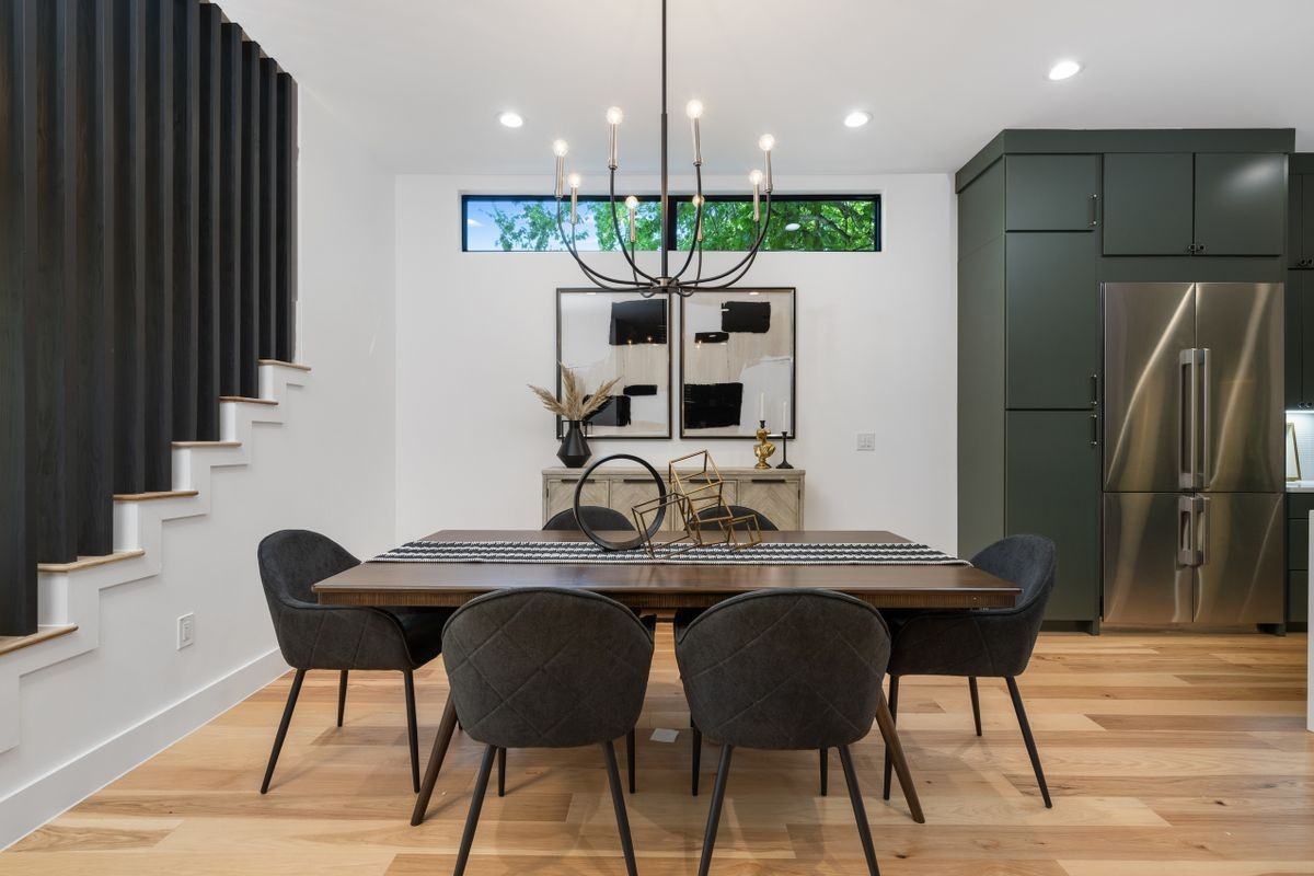 2603 Euclid Ave - Photo 3 of 23