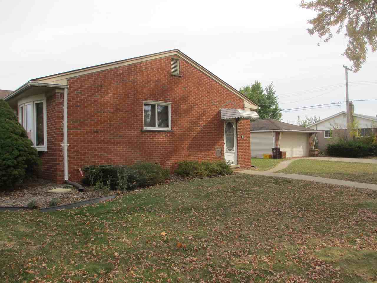 14655 Balsam St - Photo 2 of 13