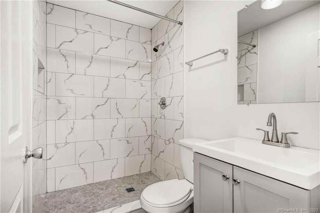 1785 Boston Ave ##3 - Photo 3 of 15