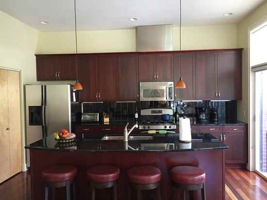1101 Mayberry Plaza - Photo 3 of 15