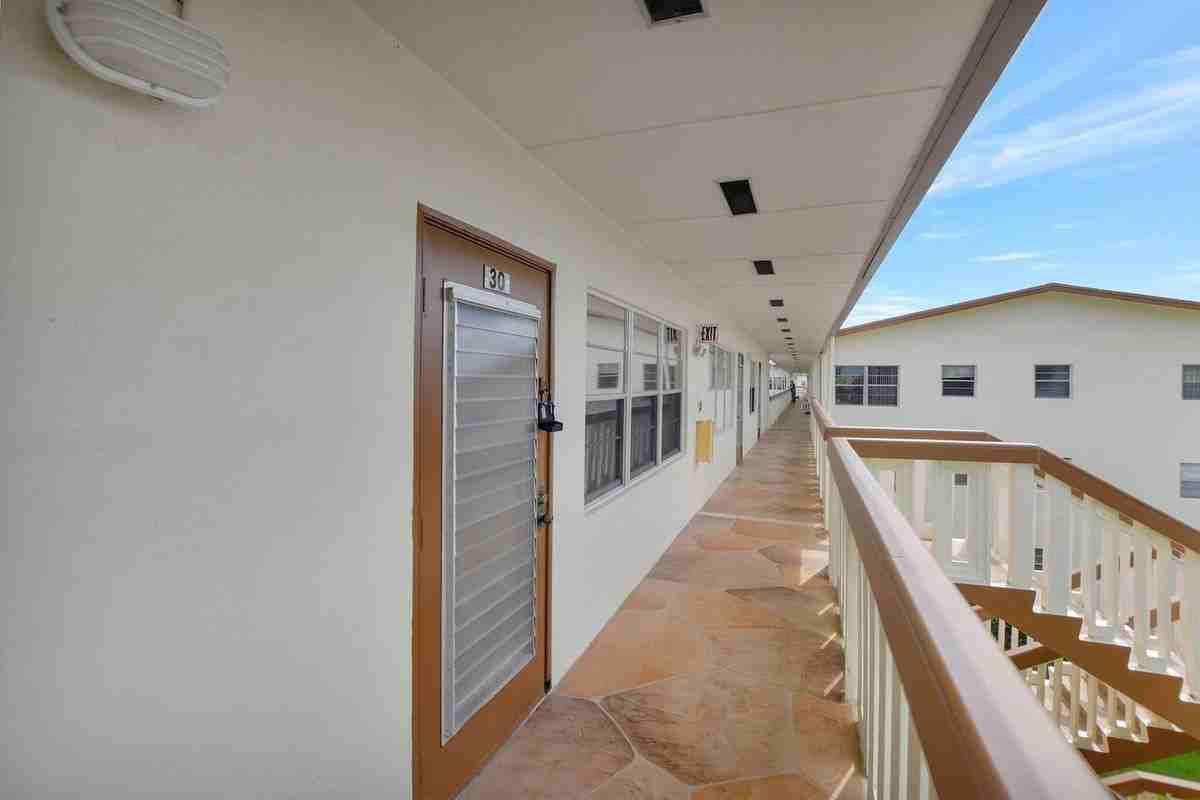 30 Mansfield A - Photo 2 of 25