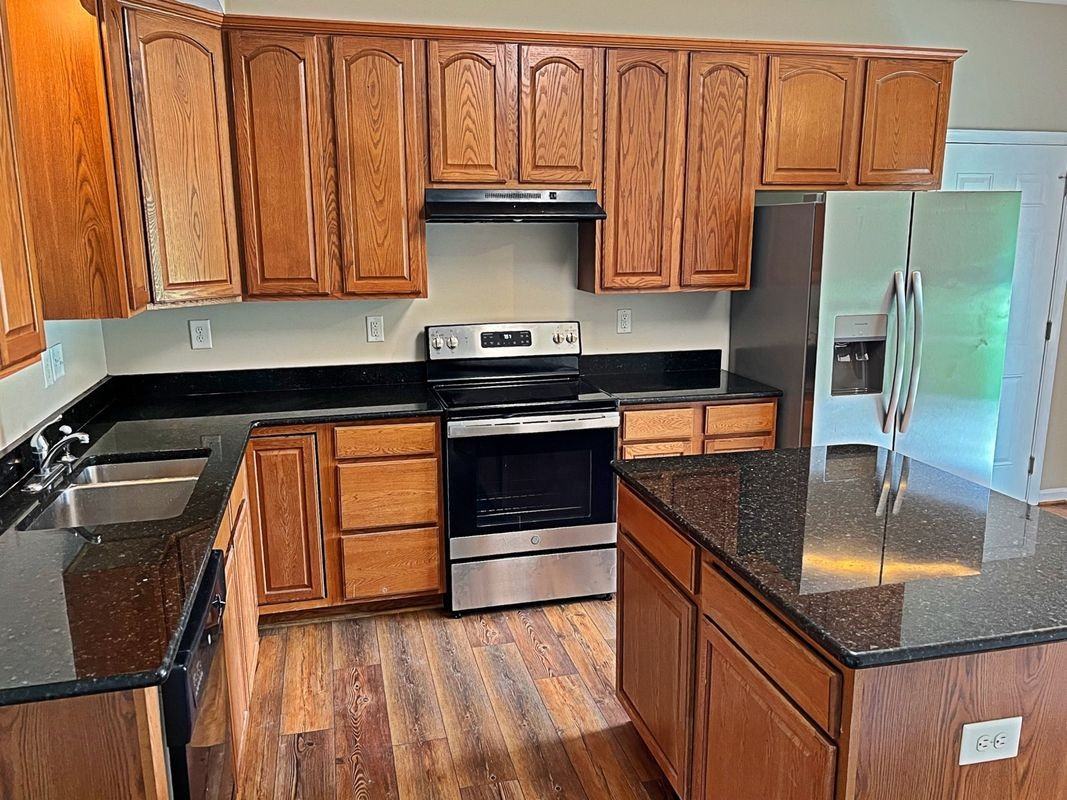 209 School St - Photo 3 of 13