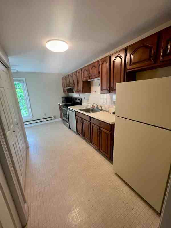 12 Essex Green Ln - Photo 3 of 15