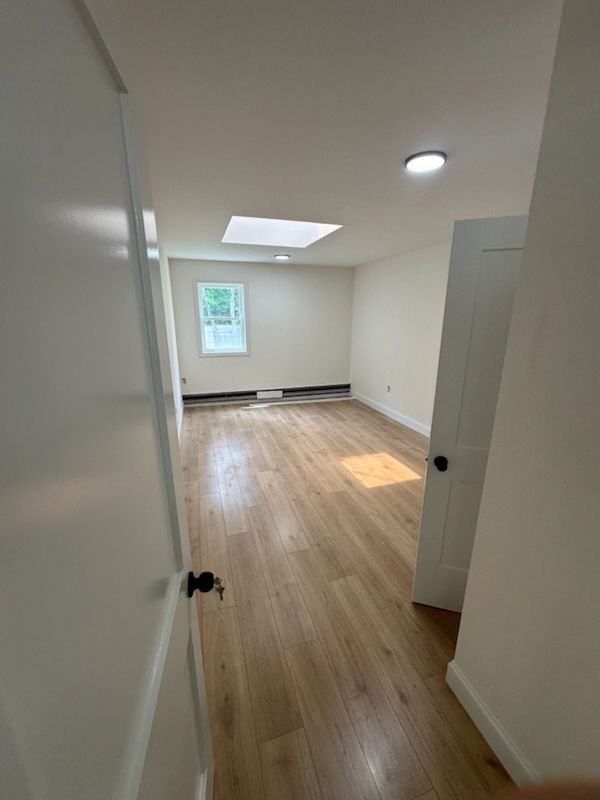 16 Anna Ct - Photo 3 of 7