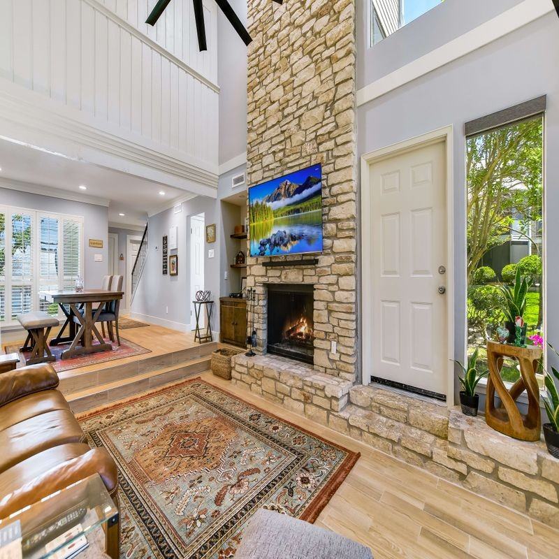 118 World Of Tennis Sq - Photo 3 of 21