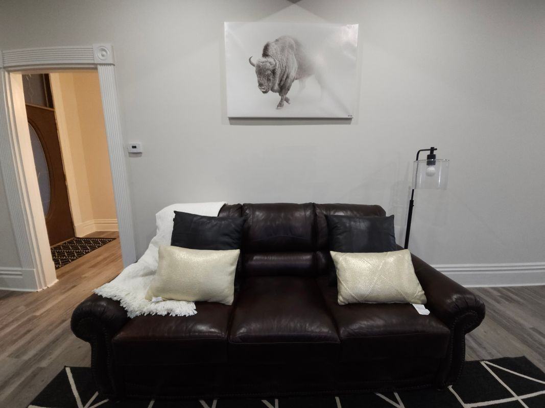 231 Henderson St - Photo 3 of 10