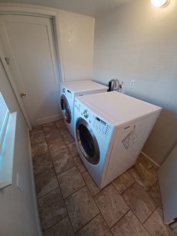 931 S 8th St - Photo 2 of 7